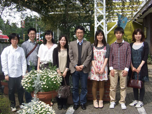 2011 Members of Matsunaga Lab at the Restaurant COMESTA   May.14.2011