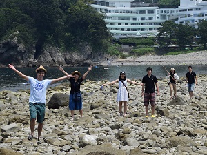 [研究室旅行]7/29 引き潮時に堂ヶ島へ渡りました。